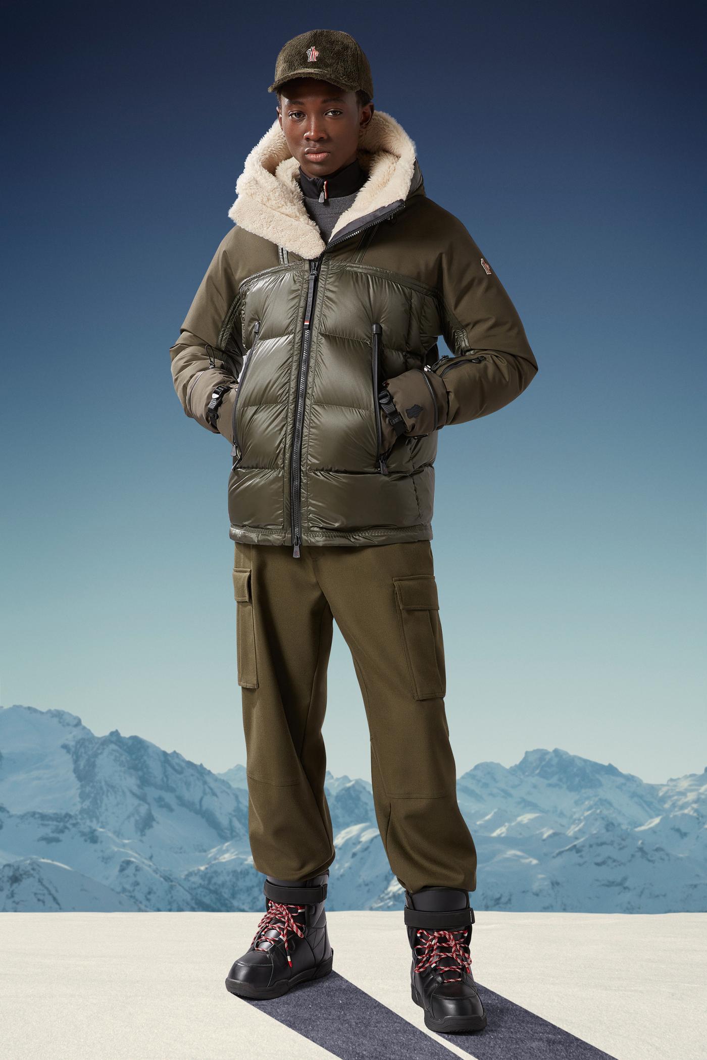 Mens Ski Jackets | Moncler Morgins Short Down Jacket Green